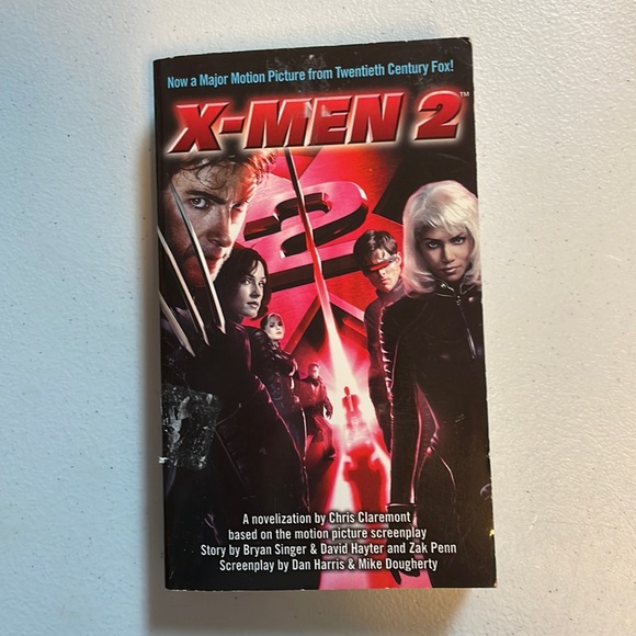 📚2/$6   X-Men 2 - Picture 1 of 12